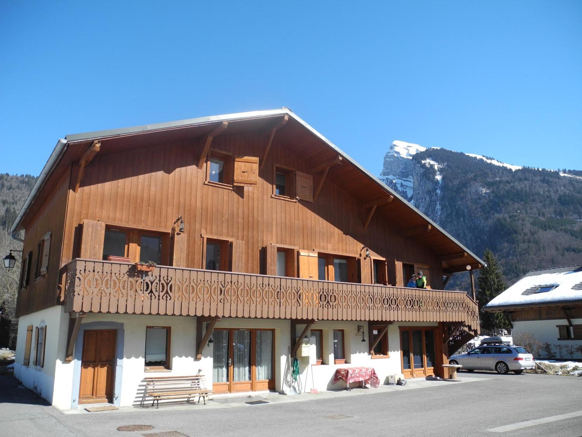 Particulier Loue 2 Appartements Communicants Dans Chalet A Samoens Jusqu A 16 Couchages Buitenkant foto
